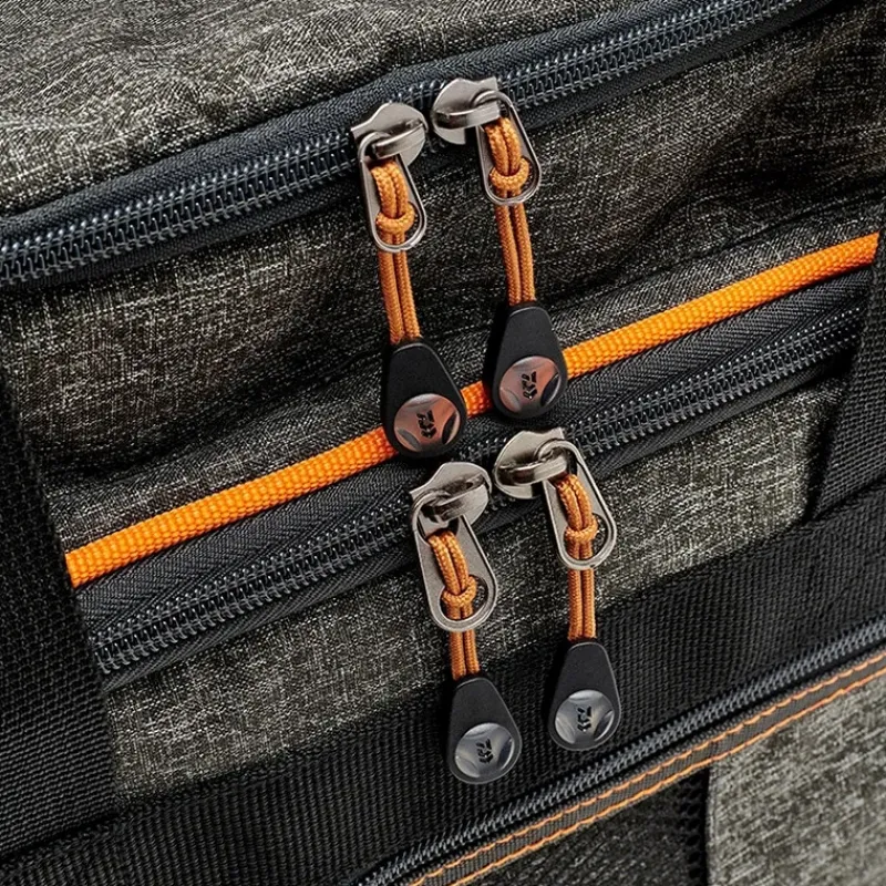 Sea Daiwa Luggage * Accessory Fishing Bag Medium