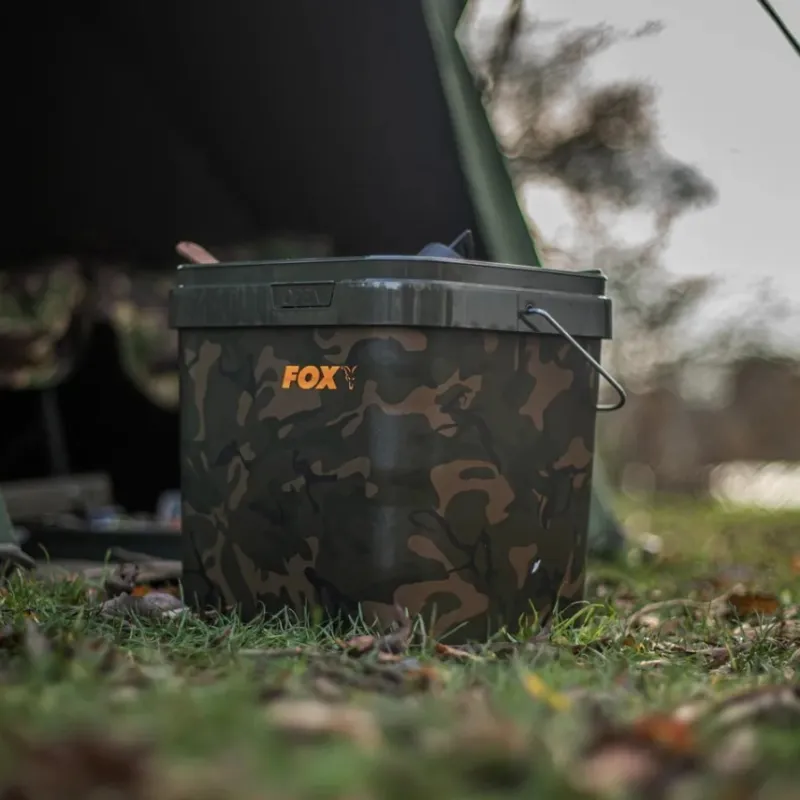 Carp Fox Buckets & Riddles * Camo Square Buckets