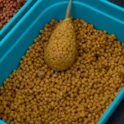 Coarse & Match Spotted Fin Bait & Additives * Classic Corn Method Ready Pellets 2kg 2mm