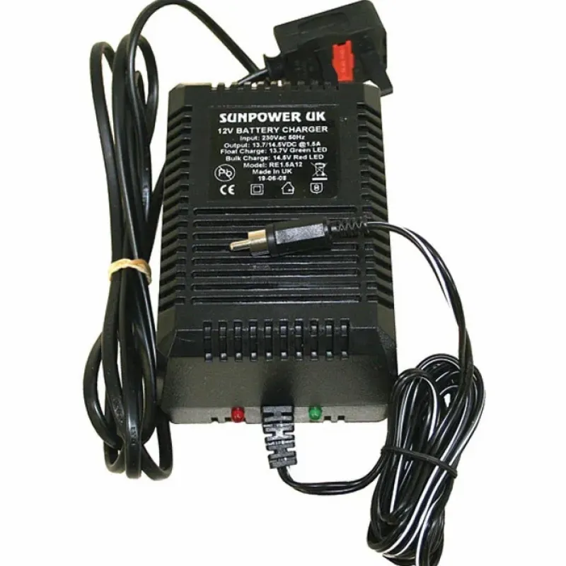 Carp Angling Technics Bait Boats * Deluxe Battery Mains Charger