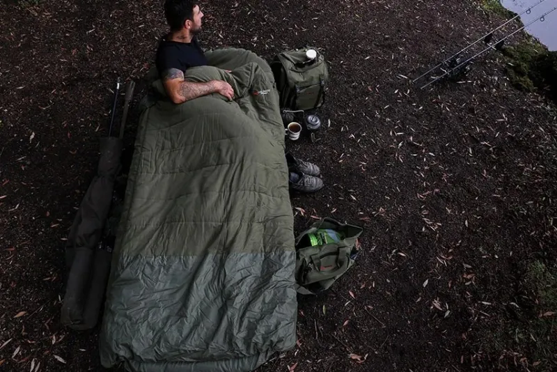Pike / Predator Advanta Sleeping Bags & Pillows * Discovery CX5 5 Season Sleeping Bag