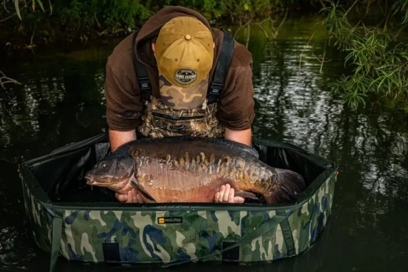 Carp Prologic Fish Care * Inspire Unhooking Mat With Sides