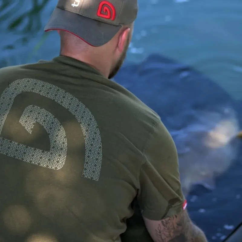 Carp Trakker Clothing * Logo Fishing T-Shirt