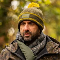Carp One More Cast Clothing * OMC Bobble Green / Mustard Fishing Beanie