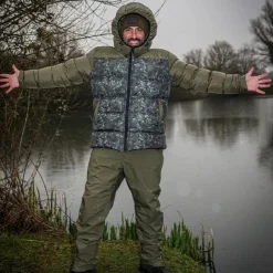 Carp One More Cast Clothing * OMC Cubera Puffer Fishing Jacket
