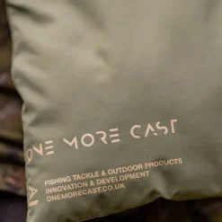 Carp One More Cast Clothing * OMC Water Repellent Centre Half Camo Fishing Scarf