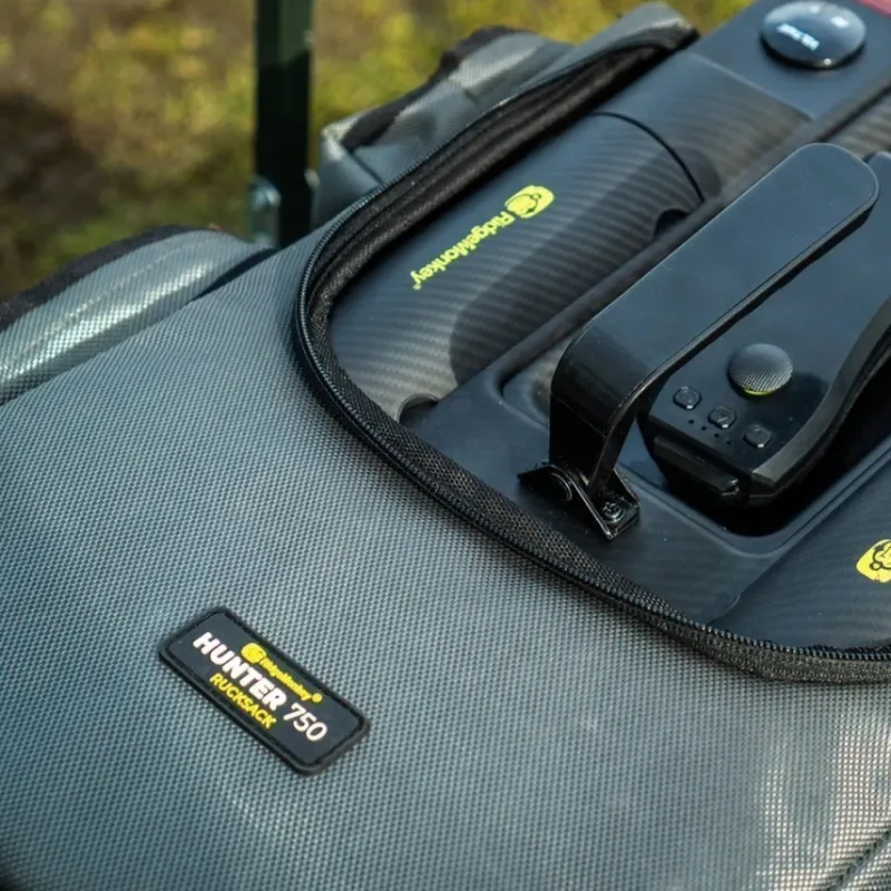 Carp Ridge Monkey Bait Boats * RidgeMonkey Hunter 750 Baitboat Rucksack