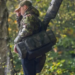 Carp Solar Tackle Luggage * Solar Undercover Camo Fishing Carryall Medium