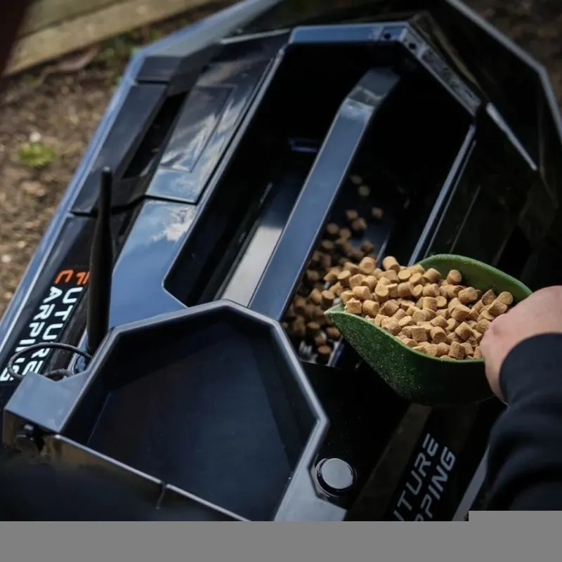 Specialist Future Carping Bait Boats * V70 Black Fishing Bait Boat